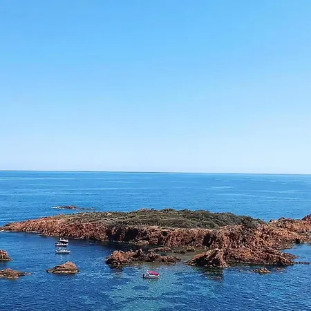 Villa Riviera Near Cannes Saint-Raphael (Var)