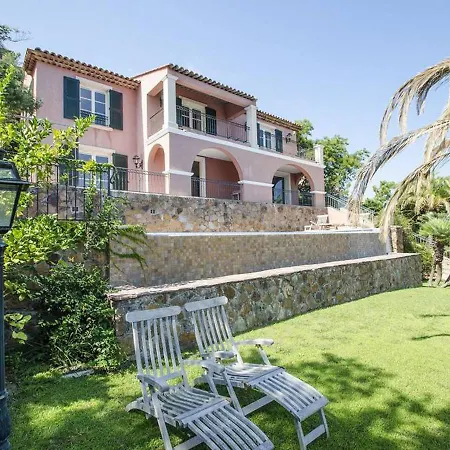 In Antheor With Private Swimming Pool Willa Saint-Raphaël